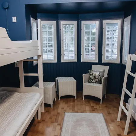 Nuorisokeskus Elba *