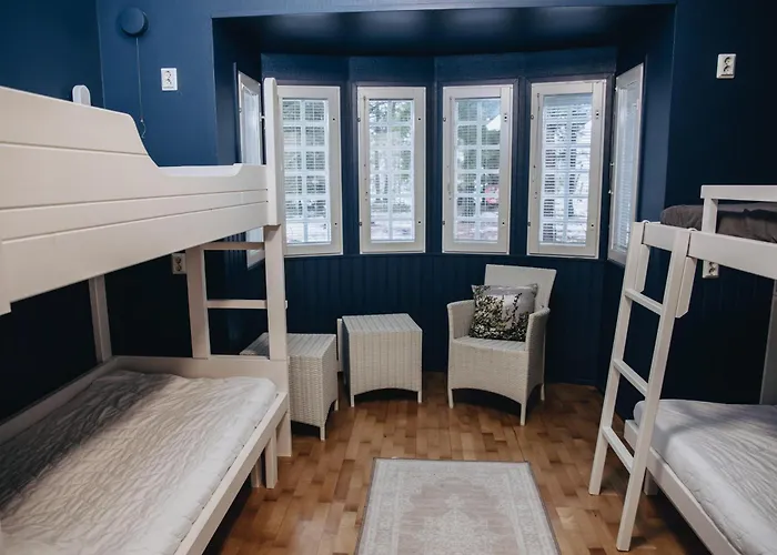 Nuorisokeskus Elba *